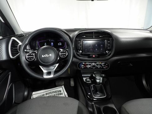 Used 2023 Kia Soul LX w/ Option Group 015 FWD image 14