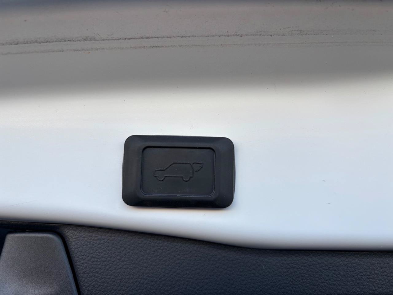Used 2023 Toyota RAV4 XSE w/ Weather Package AWD/4WD image 22
