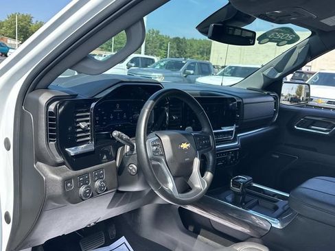 Certified 2023 Chevrolet Silverado 1500 LTZ w/ LTZ Convenience Package II AWD/4WD image 9