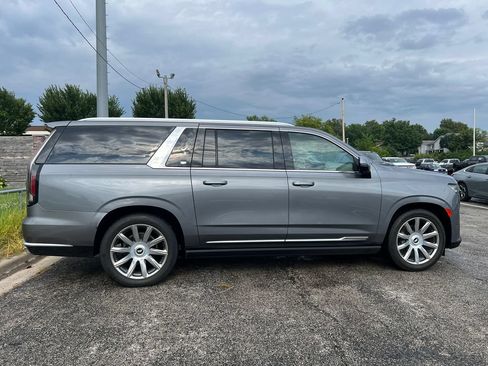 Used 2021 Cadillac Escalade ESV Premium Luxury Platinum w/ Heavy-Duty Trailer Package AWD/4WD image 2