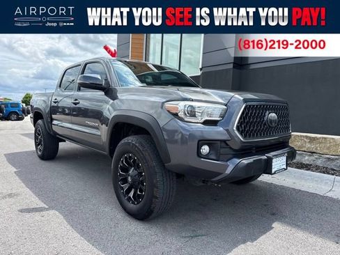 Used 2018 Toyota Tacoma TRD Off-Road w/ Technology Package AWD/4WD image 1