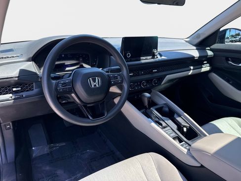 Used 2023 Honda Accord EX image 14