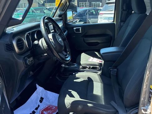 Used 2020 Jeep Gladiator Sport w/ Quick Order Package 24S AWD/4WD image 6