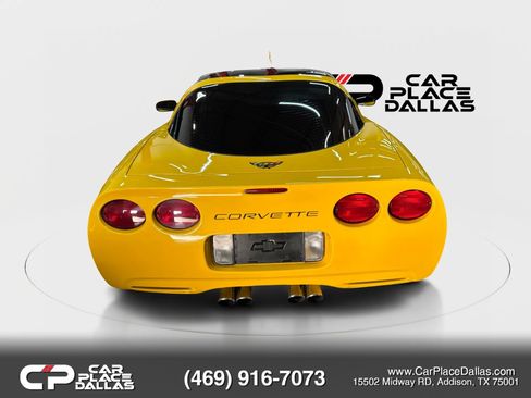 Used 2000 Chevrolet Corvette Coupe w/ Roof Pkg RWD image 7