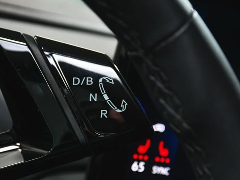 Used 2023 Volkswagen ID.4 Pro S Plus image 36