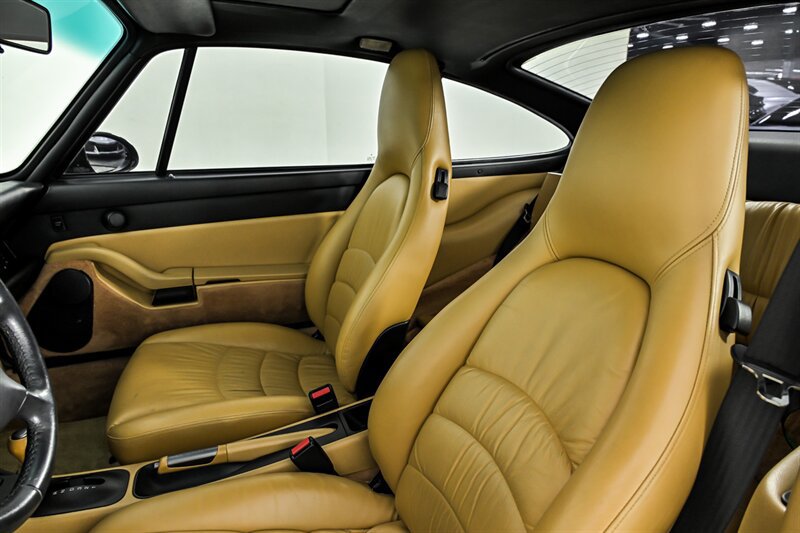 Used 1997 Porsche 911 Carrera RWD image 17