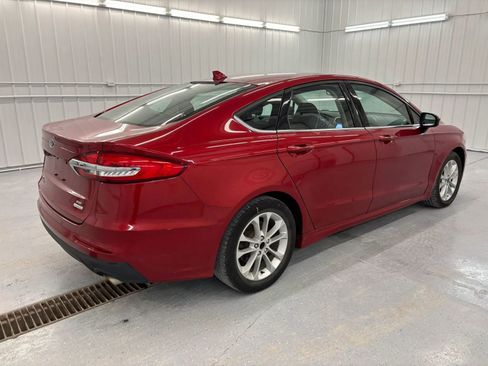 Used 2020 Ford Fusion SE FWD image 5