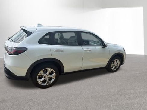 Used 2024 Honda HR-V LX image 10
