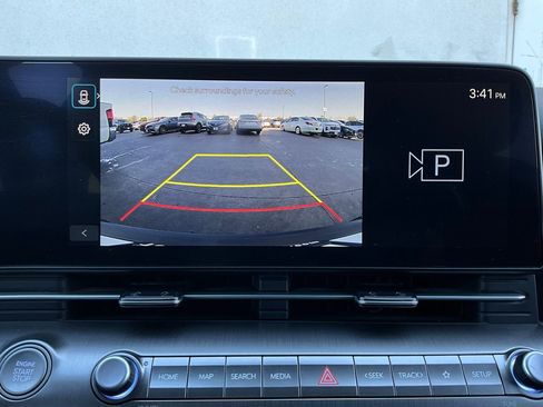 Used 2025 Hyundai Kona SEL image 33