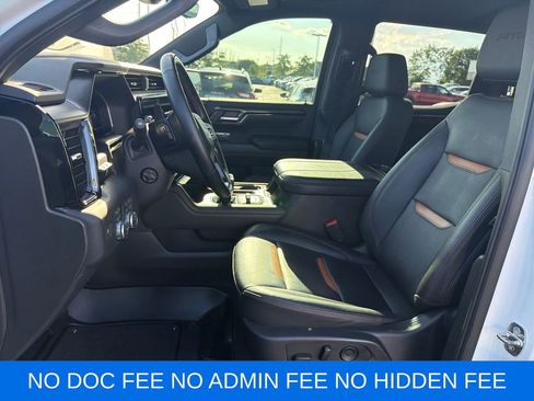 Used 2024 GMC Sierra 1500 AT4 w/ Technology Package AWD/4WD image 11