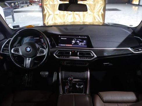 Used 2021 BMW X5 M50i w/ Executive Package AWD/4WD image 16