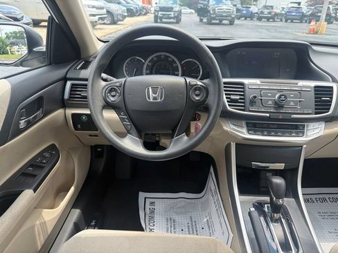 Used 2013 Honda Accord LX image 4