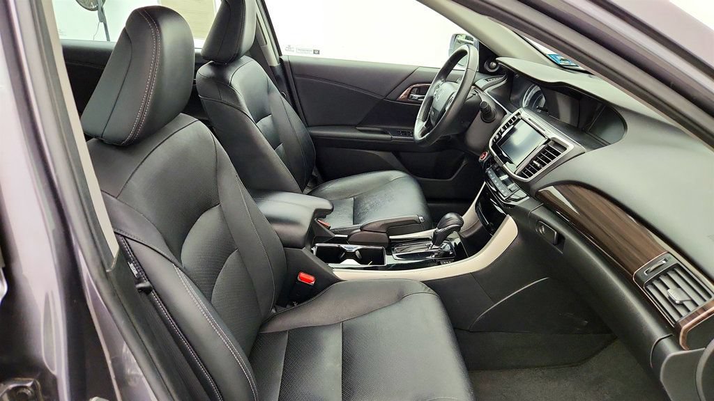 Used 2017 Honda Accord EX-L image 23