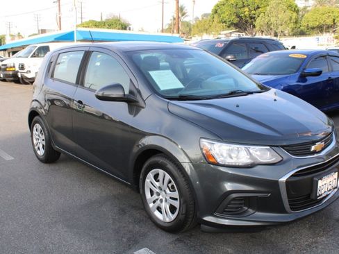 Used 2020 Chevrolet Sonic LT image 1
