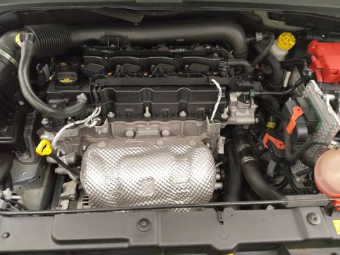 Used 2021 Jeep Renegade Latitude AWD/4WD image 30