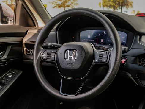 Used 2025 Honda Accord LX image 14