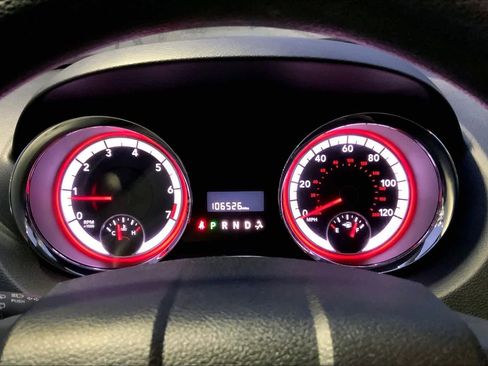 Used 2018 Dodge Grand Caravan SE w/ UConnect Hands-Free Group image 24