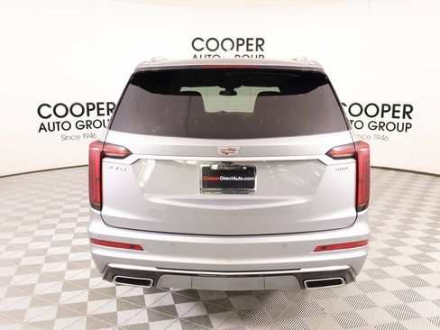 Used 2025 Cadillac XT6 Premium Luxury image 24