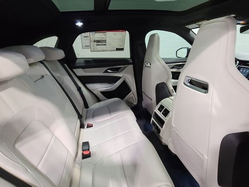 New 2026 Jaguar F-PACE R-Dynamic S image 16