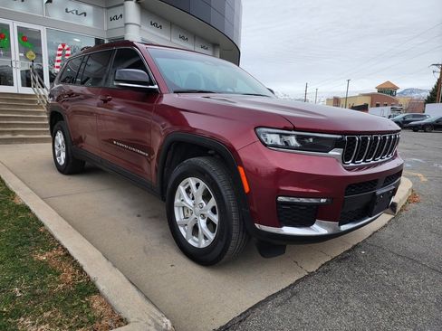 Used 2023 Jeep Grand Cherokee L Limited image 3