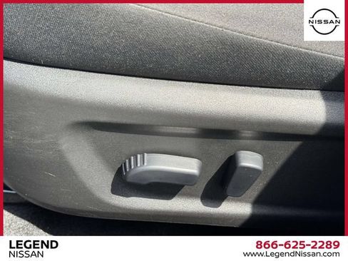 Used 2024 Nissan Altima 2.5 SV FWD image 16