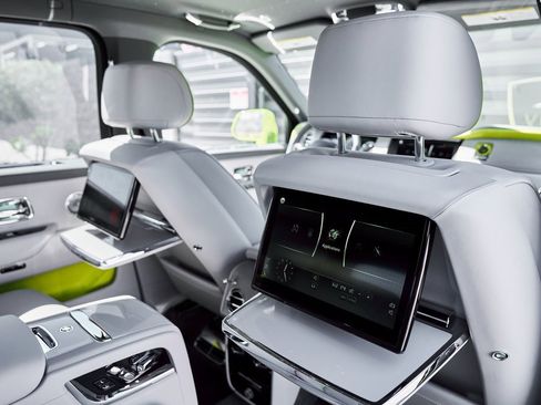 Used 2024 Rolls-Royce Cullinan image 52