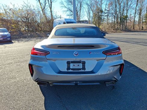 Used 2023 BMW Z4 M40i w/ Premium Package image 4