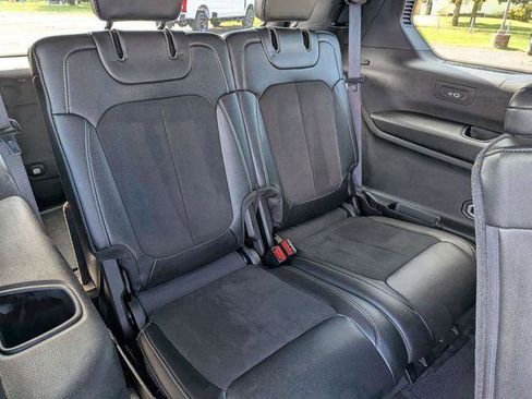 Certified 2024 Jeep Grand Cherokee L Laredo image 28