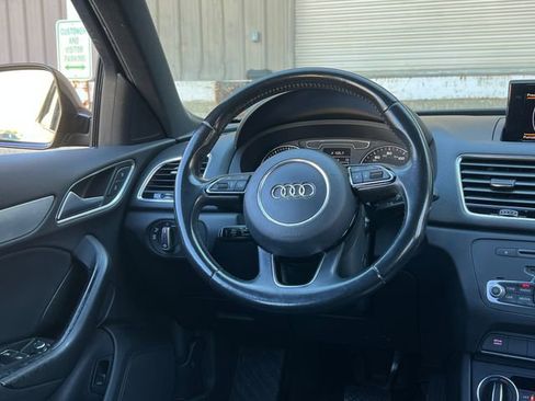 Used 2018 Audi Q3 2.0T Premium w/ Convenience Package image 16