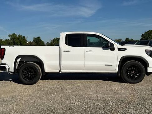 New 2026 GMC Sierra 1500 Elevation image 3