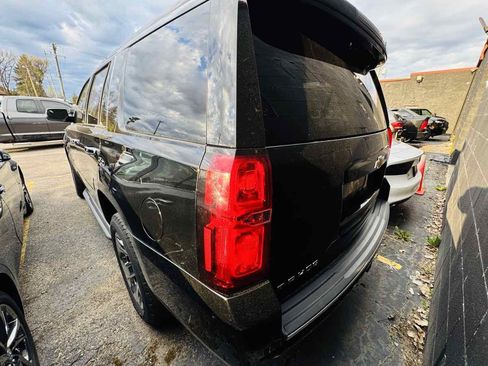Used 2018 Chevrolet Tahoe 4WD image 8