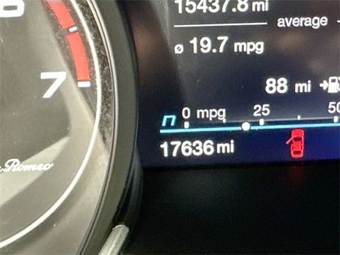 Used 2022 Alfa Romeo Giulia Ti image 17