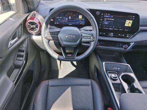 Used 2025 Chevrolet Equinox RS w/ Safety and Technology Package FWD image 8