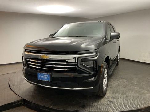 Certified 2025 Chevrolet Tahoe LT image 3