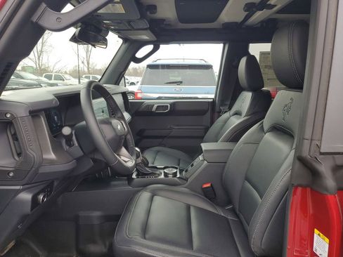 New 2026 Ford Bronco Badlands image 8