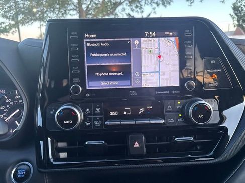 Used 2021 Toyota Highlander XSE AWD/4WD image 21