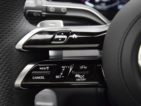 New 2026 Mercedes-Benz GLS 450 4MATIC image 25