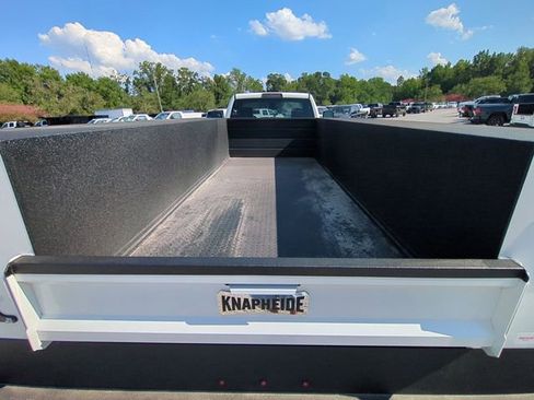 New 2025 RAM 5500 Tradesman image 27