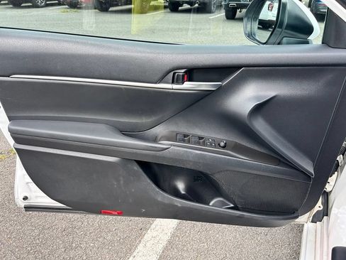 Used 2018 Toyota Camry SE FWD image 20