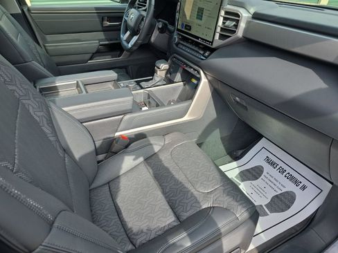Used 2024 Toyota Tundra Limited image 19