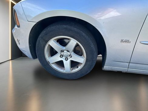 Used 2010 Dodge Charger SXT RWD image 7