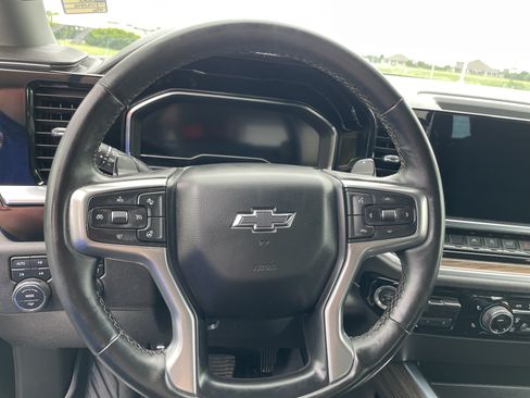 Used 2023 Chevrolet Silverado 1500 RST AWD/4WD image 10