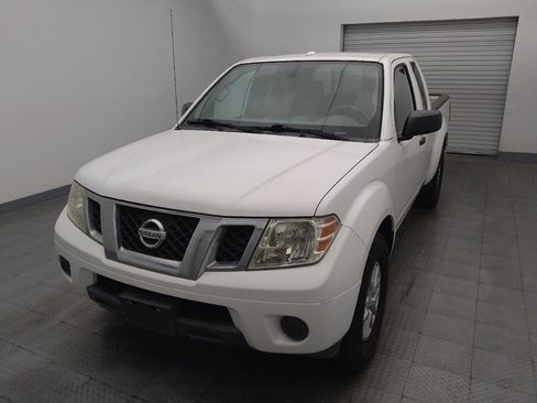 Used 2016 Nissan Frontier SV image 15