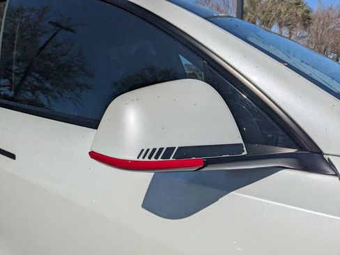 Used 2023 Tesla Model Y Long Range image 23