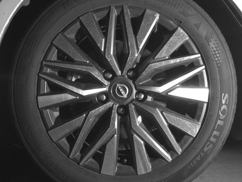 Used 2025 Nissan Altima 2.5 SV image 12