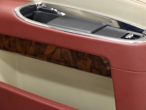 Used 2013 Rolls-Royce Ghost RWD image 57