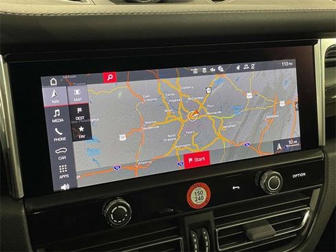 New 2026 Porsche Macan Turbo image 29