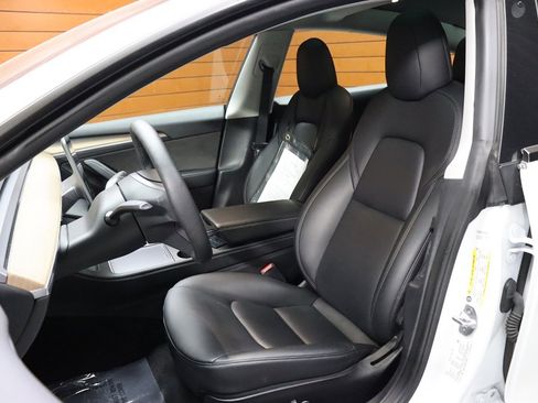 Used 2022 Tesla Model 3 Long Range image 33