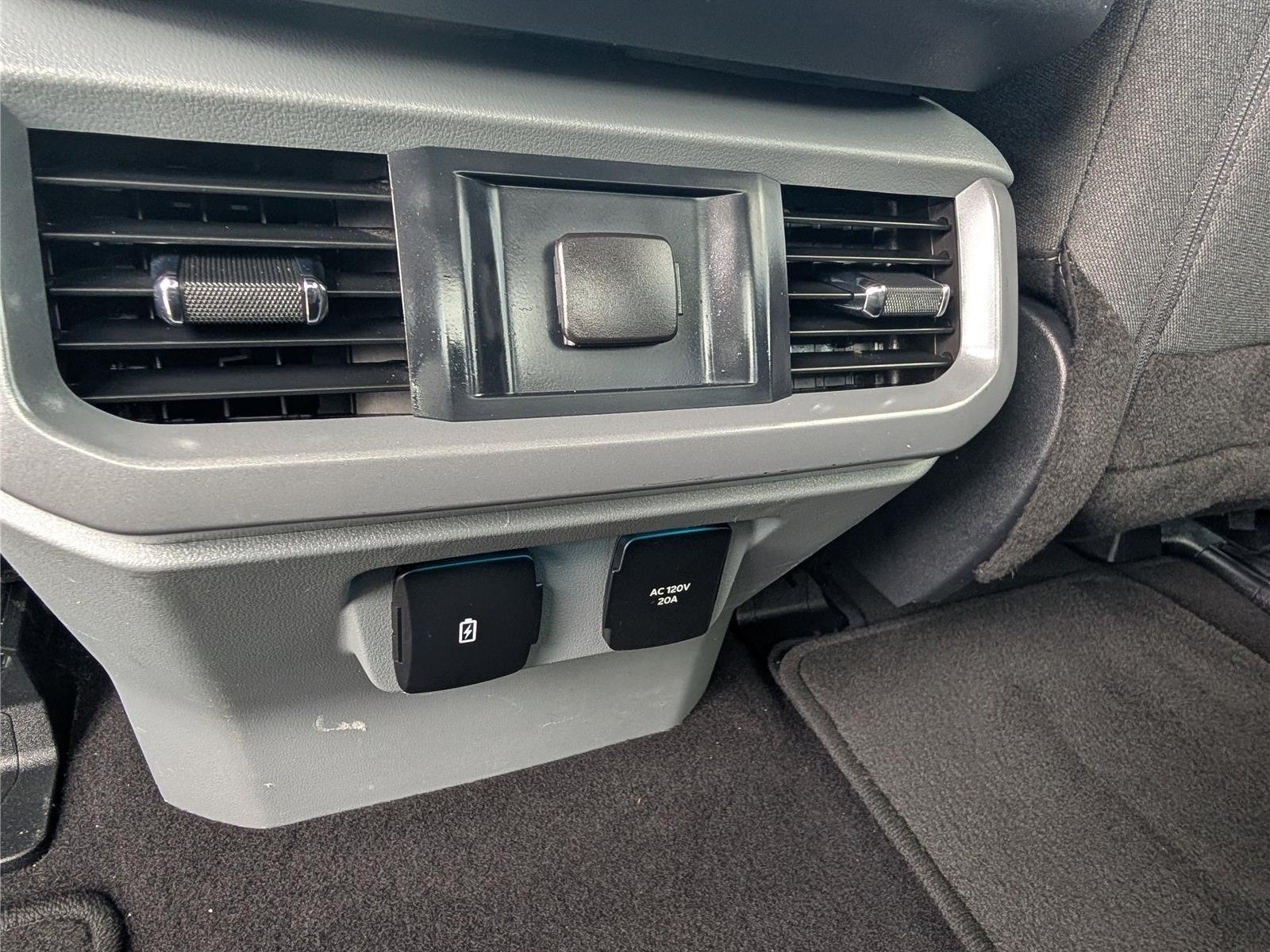 Used 2024 Ford F150 XLT AWD/4WD image 16