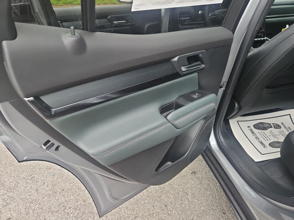 New 2027 GMC Terrain AT4 w/ Convenience Package III AWD/4WD image 17